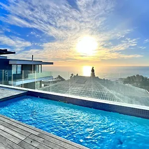 capestays-villa-la-vida.hotels-capetown.com/